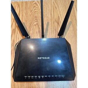 Netgear Nighthawk AC1750 Smart WiFi Router R6700v2 Dual Band
